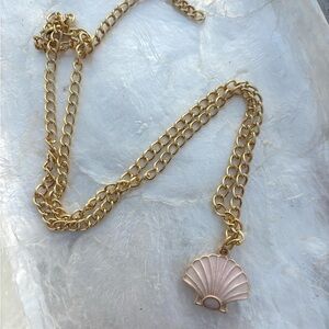 Gold Seashell Pendant Necklace